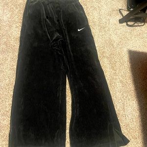 Nike corduroy black wide leg pants size large nwot